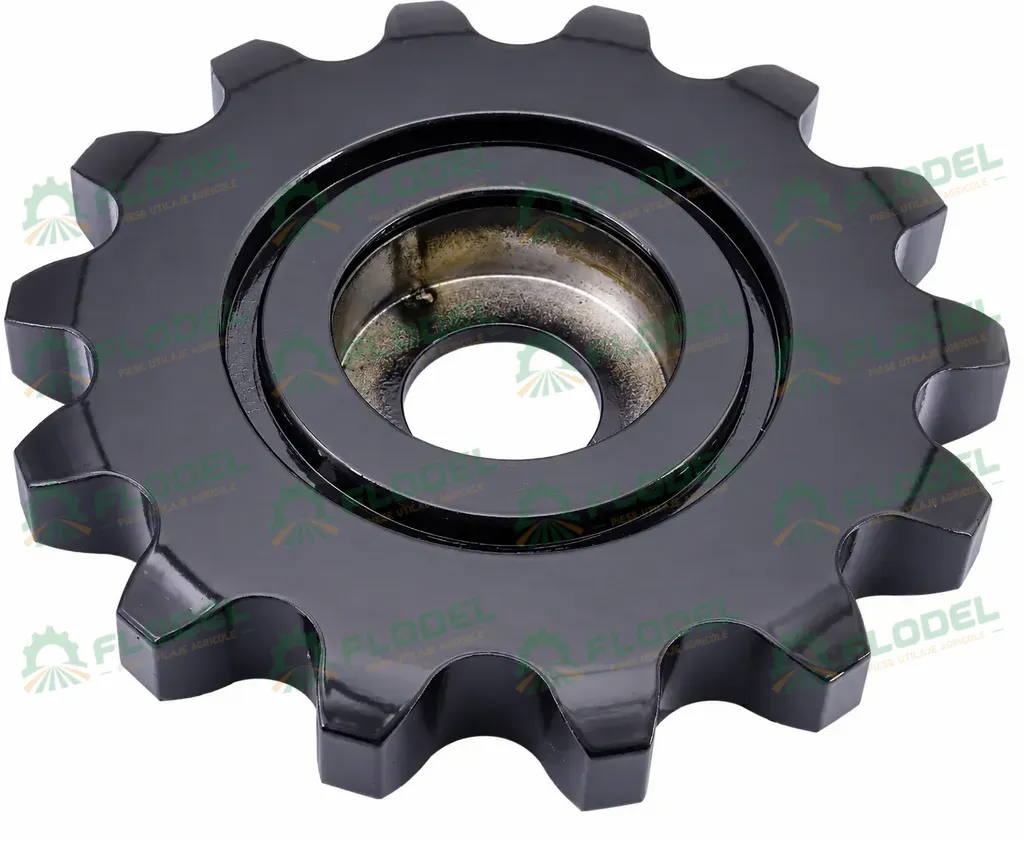 Pinion metalic industrial pe fundal alb.webp