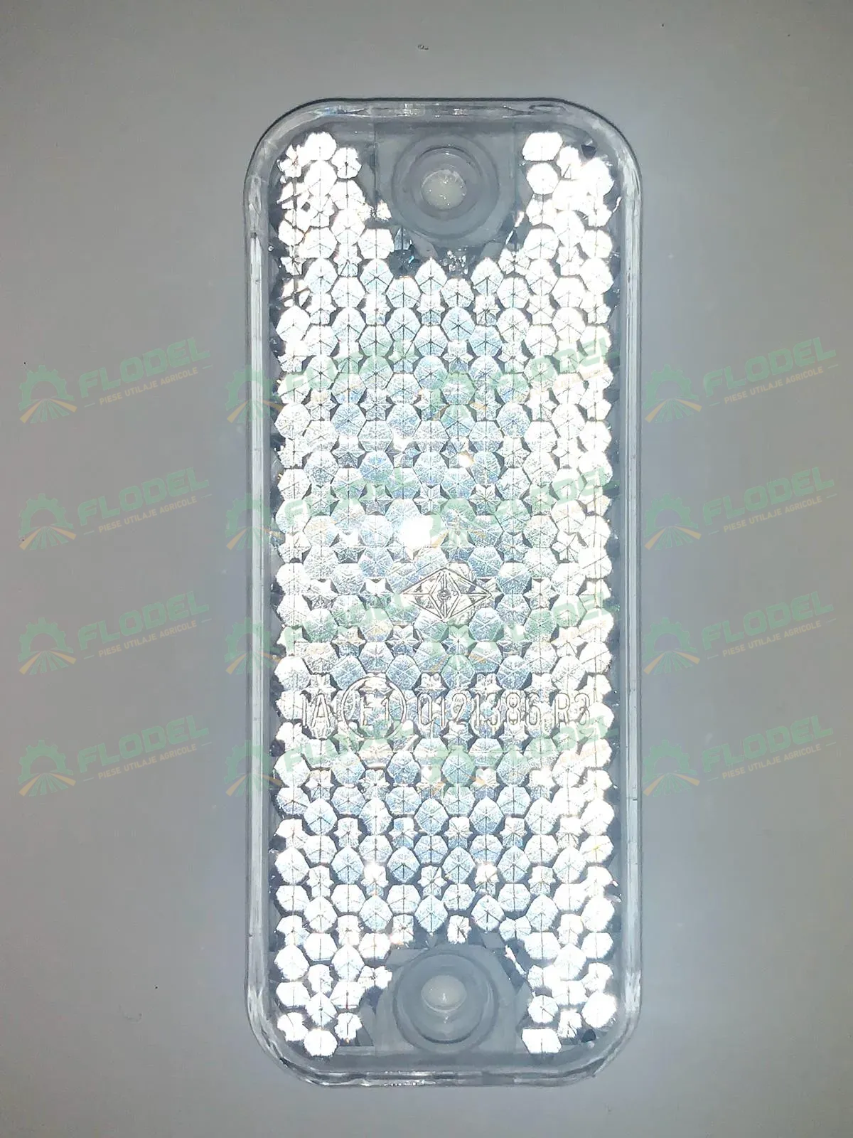 [FLO00515] Reflector